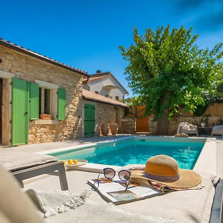 Eglis Holiday home Pula