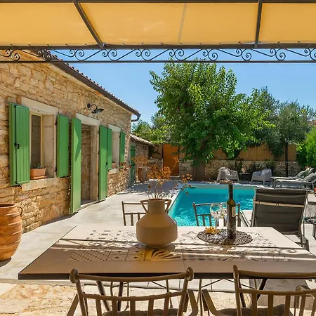 Holiday home Eglis